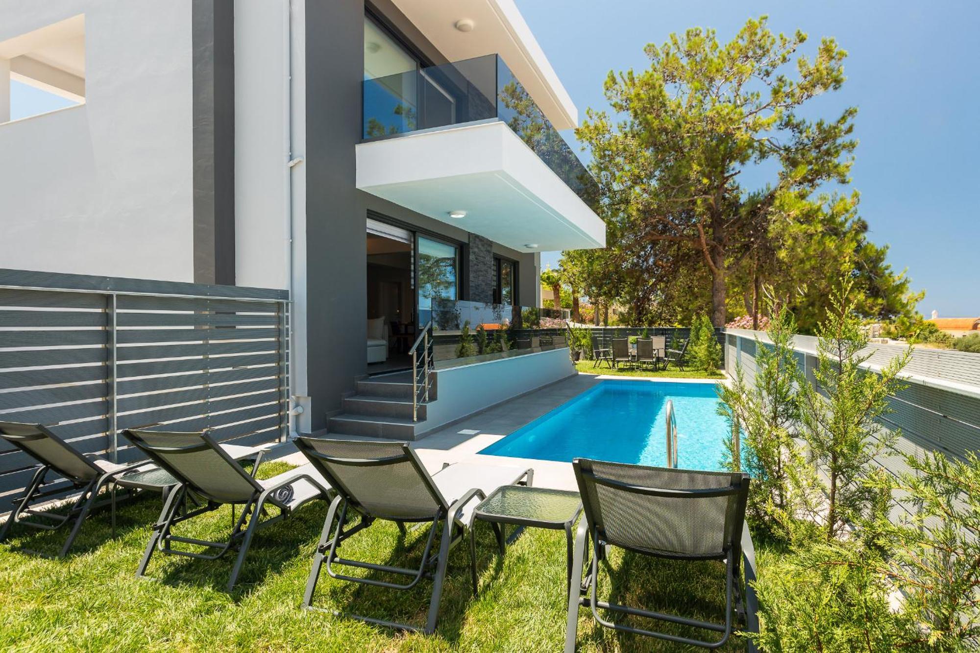 Nisos Villa, Walking Distance To The & Shops, By Thinkvilla *