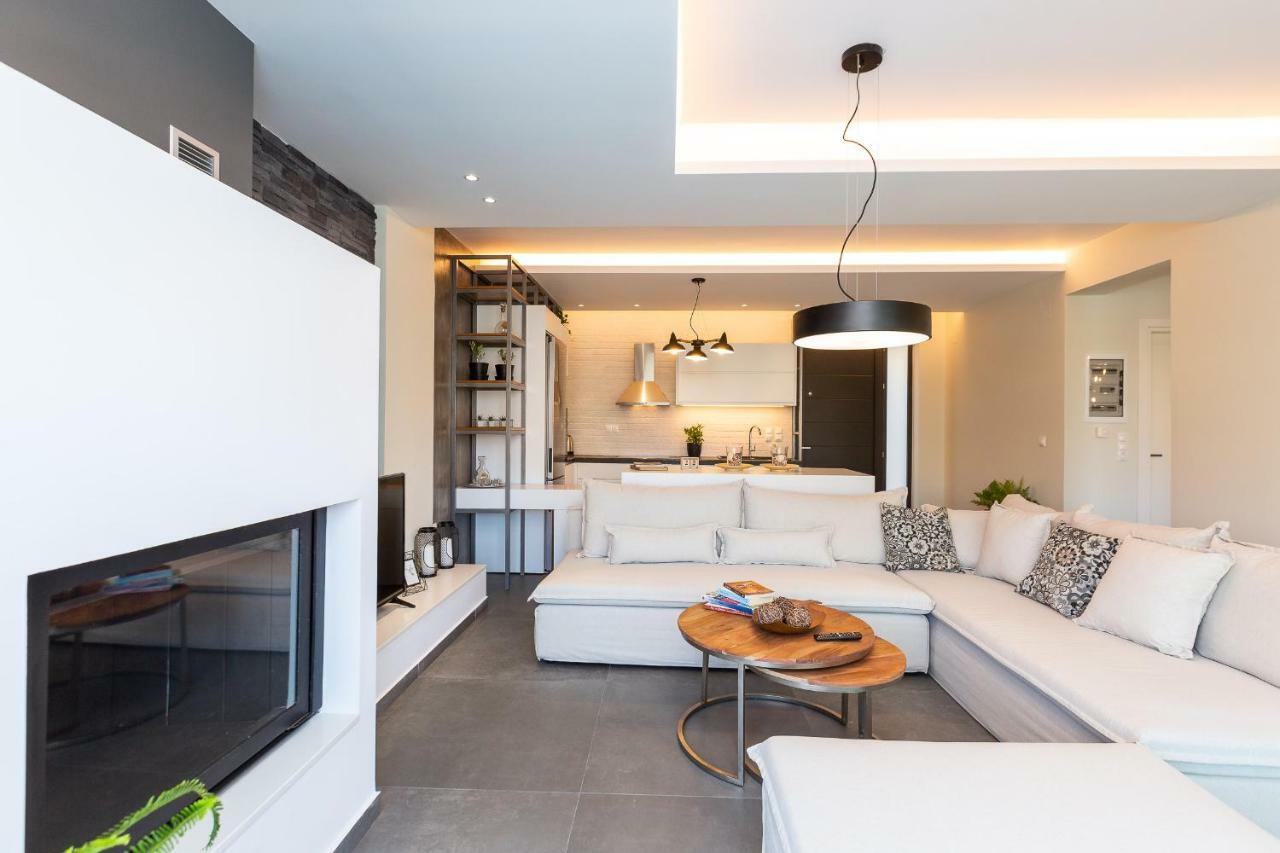 Nisos Villa, Walking Distance To The & Shops, By Thinkvilla *