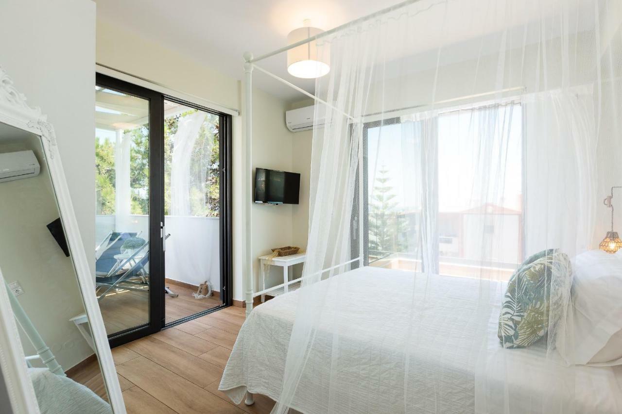 Nisos Villa, Walking Distance To The & Shops, By Thinkvilla Villa *